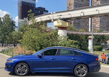 Вырви глаз: сравнительный тест-драйв Mazda6 и Kia K5