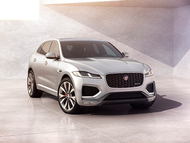 Jaguar произвел модернизацию кроссовера F-Pace