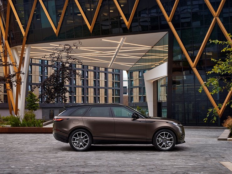 В России стартовали продажи обновленного Range Rover Velar 1 В России стартовали продажи обновленного Range Rover Velar