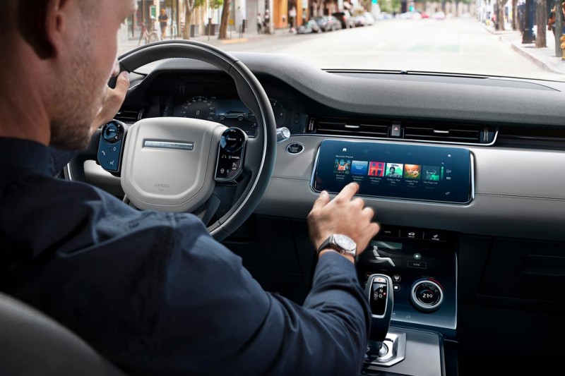 Range Rover Evoque 2021: модель второго поколения