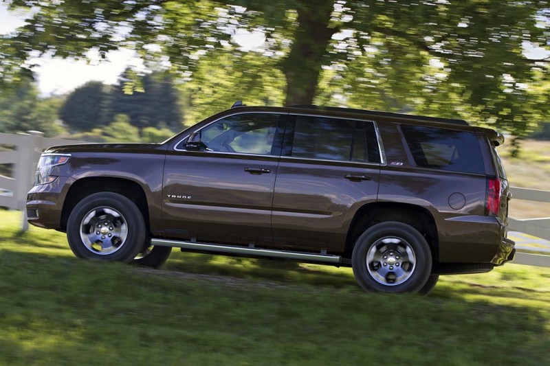 Внедорожник Chevrolet Tahoe 4 поколения: заокеанский богатырь