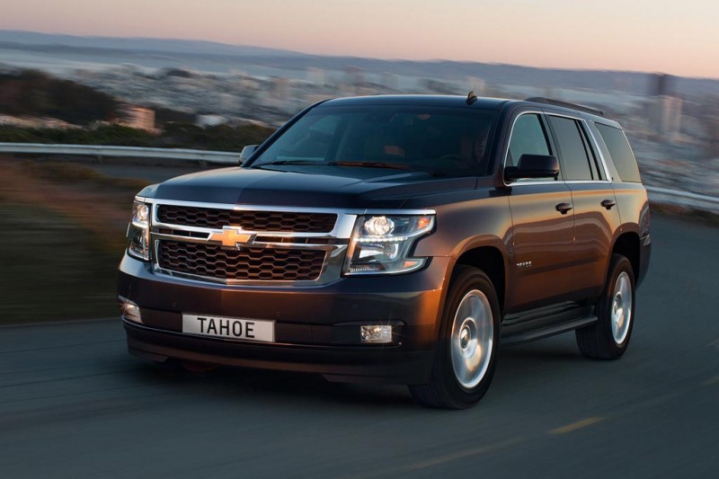 Внедорожник Chevrolet Tahoe 4 поколения: заокеанский богатырь