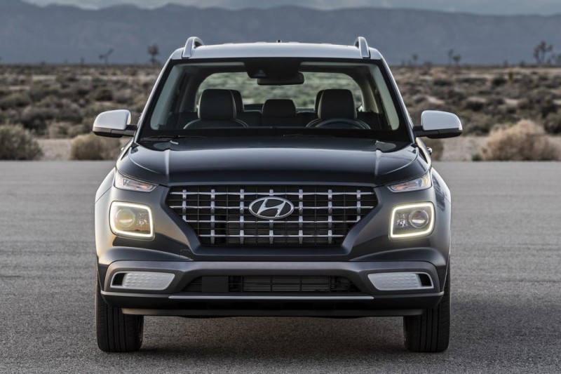 Hyundai Venue: новый паркетник компактнее Креты