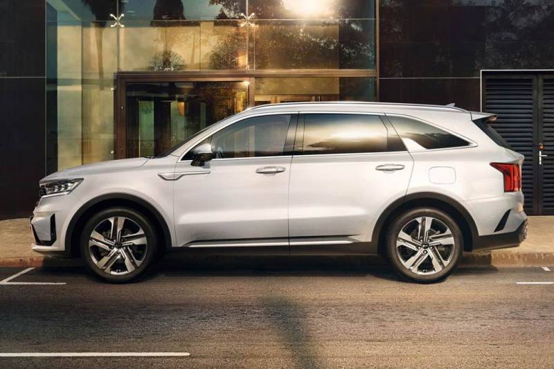 Модный и богато оснащенный Kia Sorento 2021: встречайте модель четвертой генерации