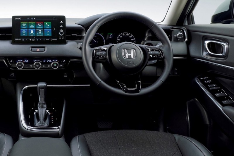 Паркетник Honda Vezel сменил поколение и получил гибридное исполнение e:HEV