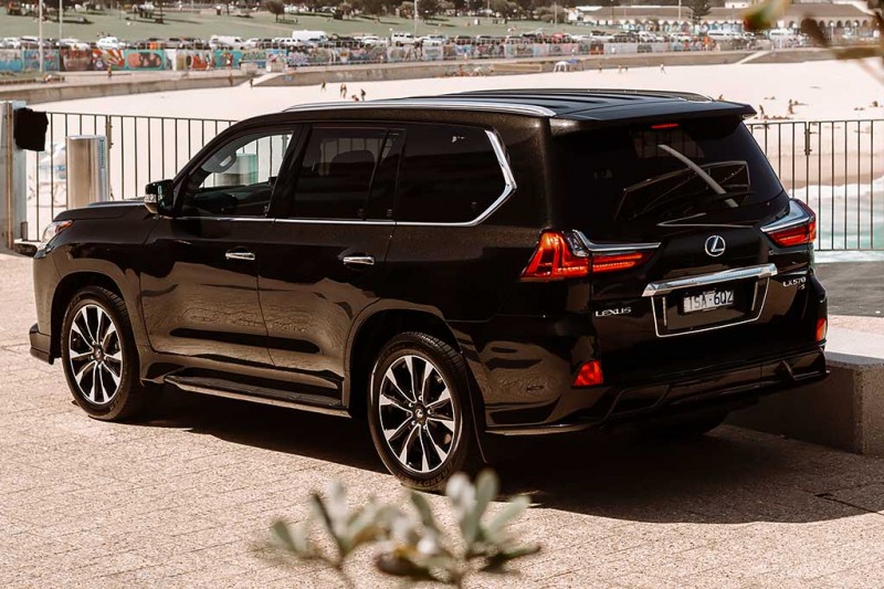 Обзор Lexus LX 2021: все минусы по отзывам владельцев, фото и цены внедорожника