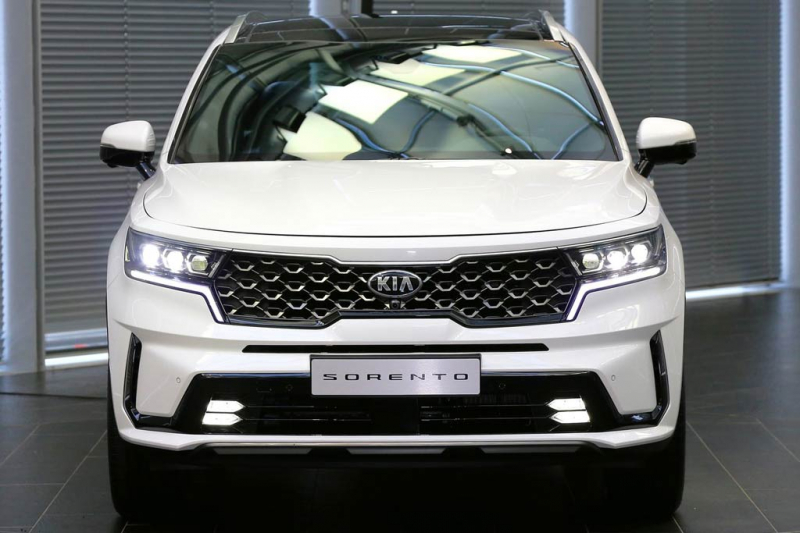 Модный и богато оснащенный Kia Sorento 2021: встречайте модель четвертой генерации