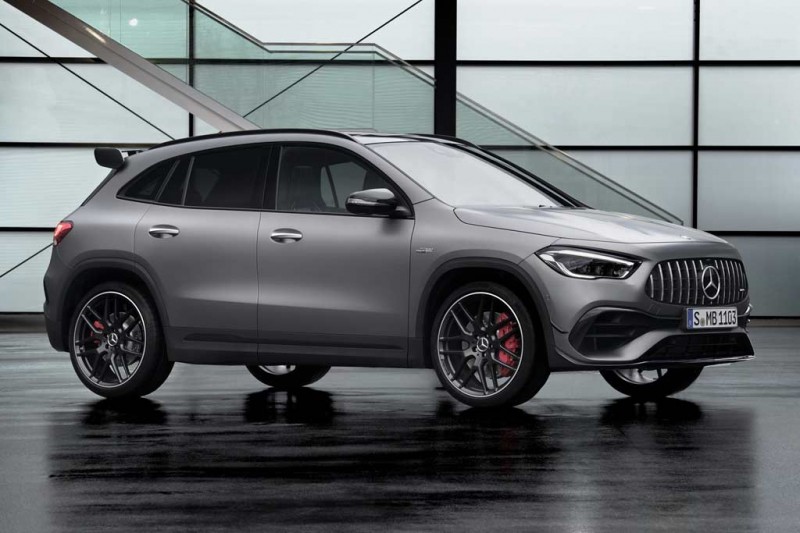 Представлен &laquo;заряженный&raquo; кроссовер Mercedes-AMG GLA 45 2021