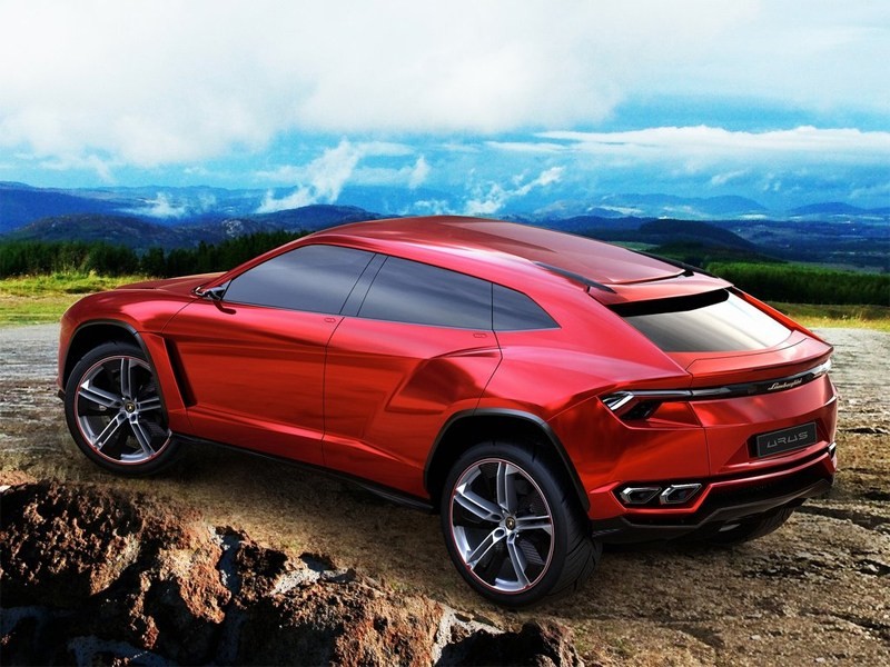В Lamborghini готовятся представить четырехместный спорткар