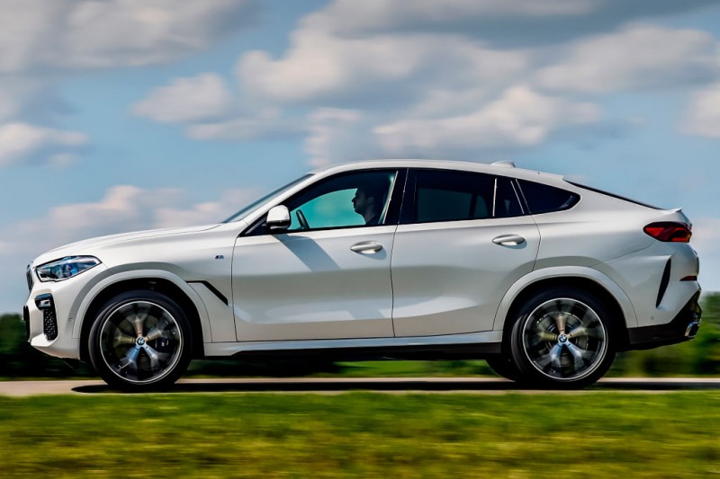 BMW X6 2021: купеобразный кроссовер в новом кузове G06