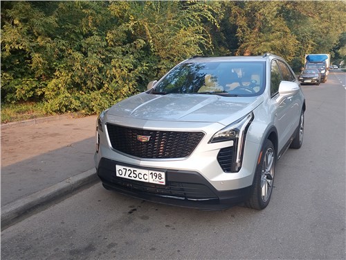 Почему Cadillac XT4 не похож на другие Cadillac? Он обыграл BMW по управляемости и комфорту!