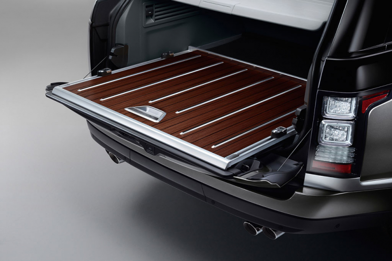 Роскошный Range Rover SVAutobiography от подраздления SVO