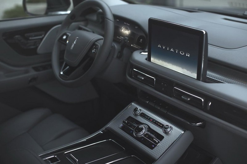 Новый Lincoln Aviator 2019: премиум по-американски