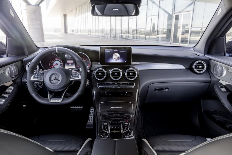 Представлены Mercedes-AMG GLC 63 и GLC 63 Coupe