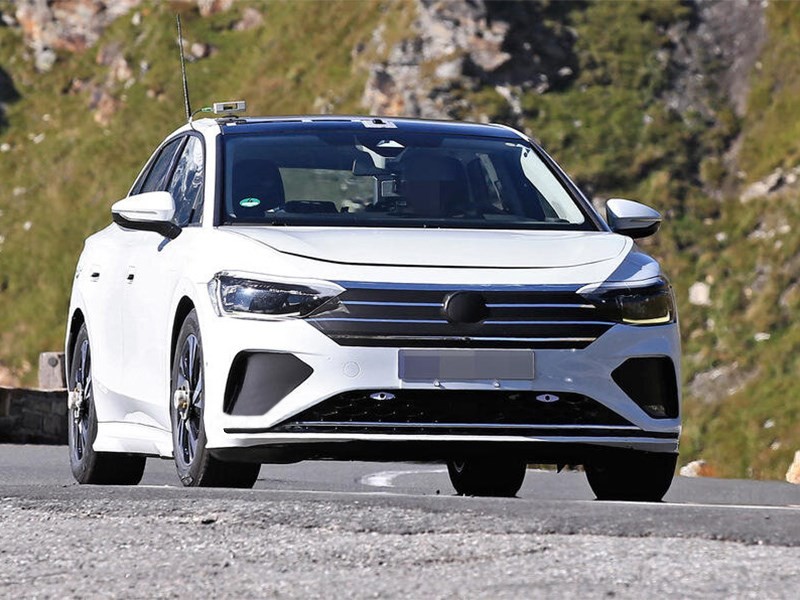 Volkswagen вывел на тесты электрический аналог Passat