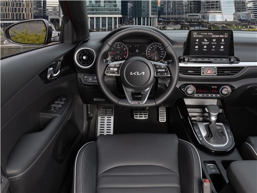 Обновленный Kia Cerato - на глубокий рестайлинг не тянет