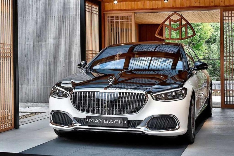 Седан и внедорожник Mercedes-Maybach отметились спецверсией к 100-летию бренда 1 Седан и внедорожник Mercedes-Maybach отметились спецверсией к 100-летию бренда