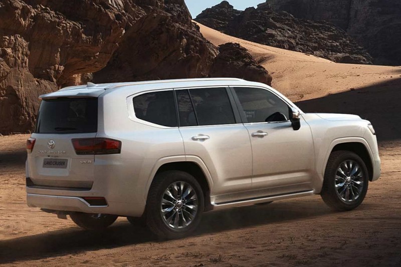Toyota Land Cruiser 300: японцы презентовали новый Крузак