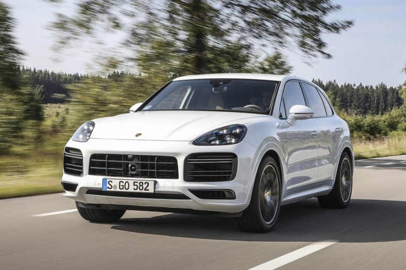 Porsche Cayenne обзавелся 680-сильной версией Turbo S E-Hybrid