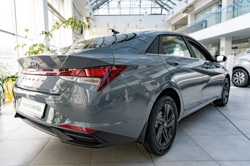 Стоит ли покупать новый Hyundai Elantra 2021: все минусы, отзывы владельцев
