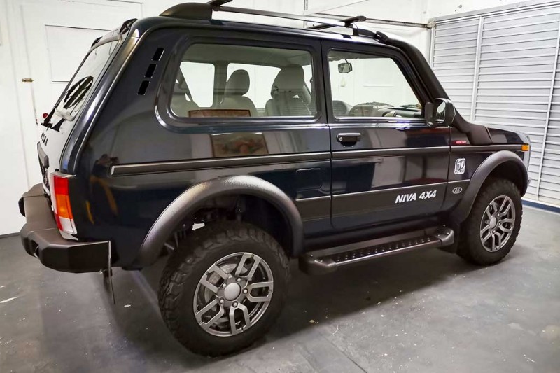 Lada Niva Legend немецкой сборки продают в Германии за 1,7 млн рублей
