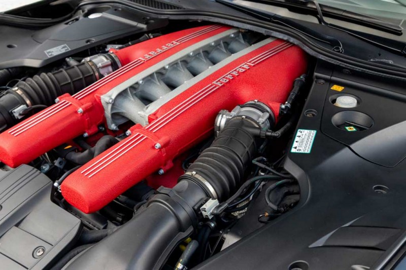 На торги выставлен Ferrari F12 Berlinetta с &laquo;патриотичной&raquo; окраской кузова