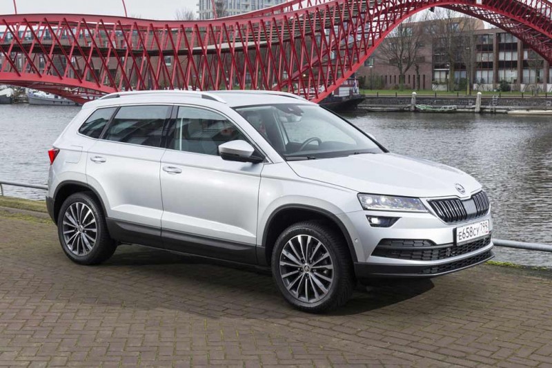 Skoda Karoq 2021: отзывы владельцев, комплектации и цены, фото в новом кузове