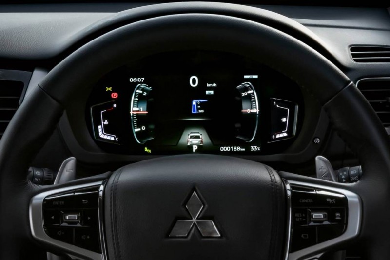 Mitsubishi Pajero Sport 2021: обновление в стиле пикапа L200
