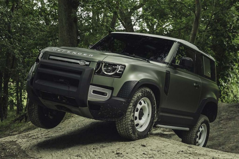 Британцы представили новый Land Rover Defender 2021
