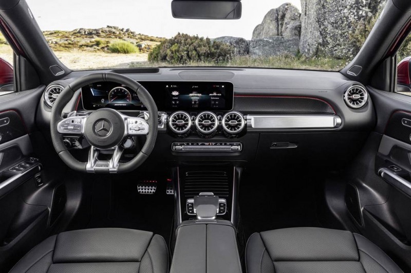 Mercedes-AMG GLB 35: спортивная версия кроссовера 2 Mercedes-AMG GLB 35: спортивная версия кроссовера