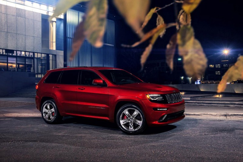 Заряженный внедорожник Jeep Grand Cherokee SRT8 3 Заряженный внедорожник Jeep Grand Cherokee SRT8
