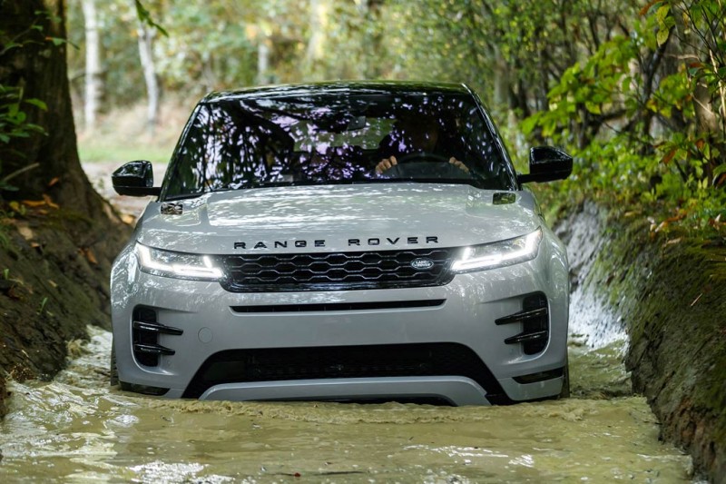 Range Rover Evoque 2021: модель второго поколения