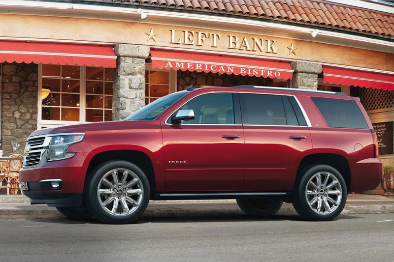 Внедорожник Chevrolet Tahoe 4 поколения: заокеанский богатырь