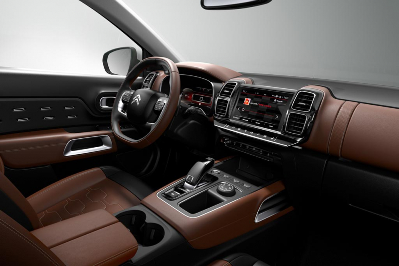Citroen C5 Aircross 2020: паркетник с уникальной подвеской