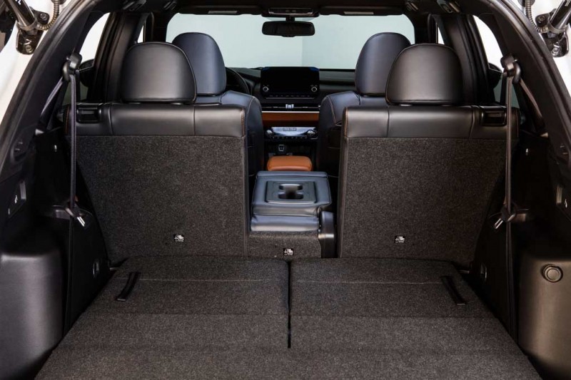 Представлен новый Mitsubishi Outlander 4: до России доберется нескоро
