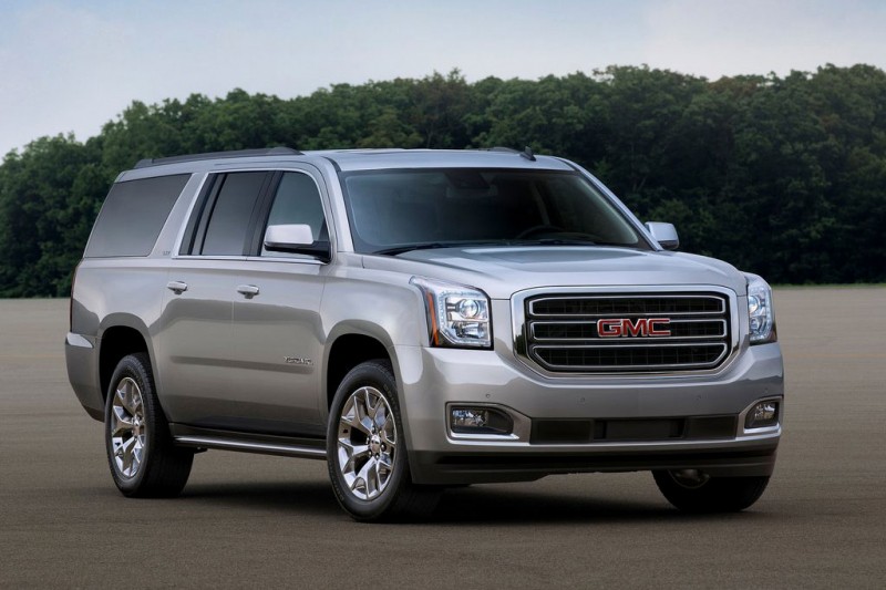 Внедорожник Chevrolet Tahoe 4 поколения: заокеанский богатырь