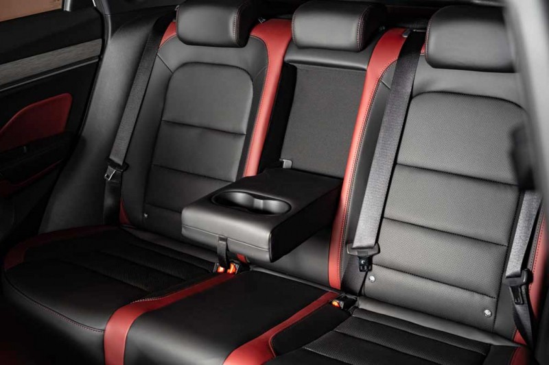 Geely Coolray 2021: комплектации и цены, фото в новом кузове, отзывы владельцев