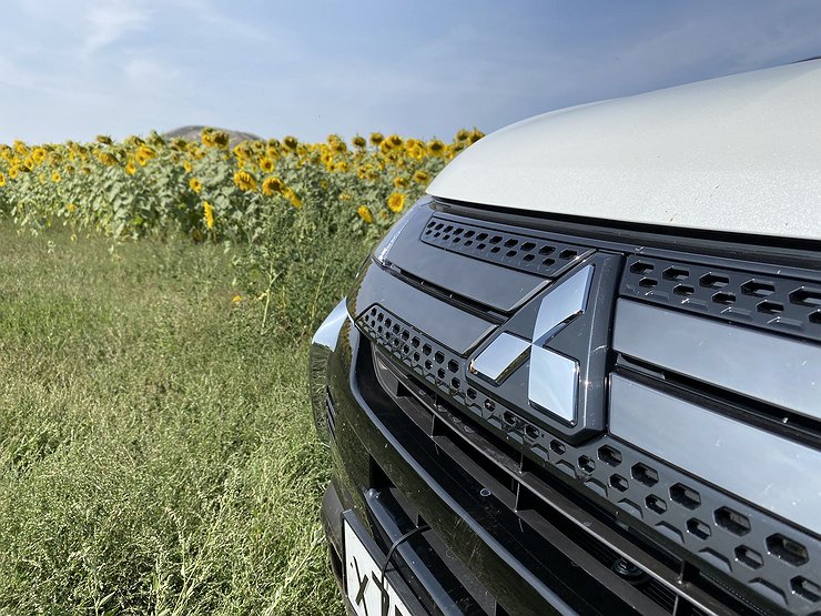 Mitsubishi вновь повысила цены на свои автомобили в России