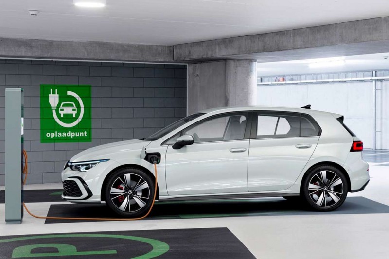 Volkswagen Golf 2021: модель восьмого поколения