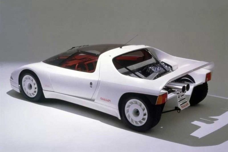 Peugeot Quasar: эффектный концепт 1984 года с 600-сильным мотором