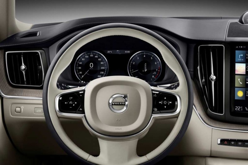Volvo XC60 2021: комплектации и цены, фото новой модели, отзывы владельцев