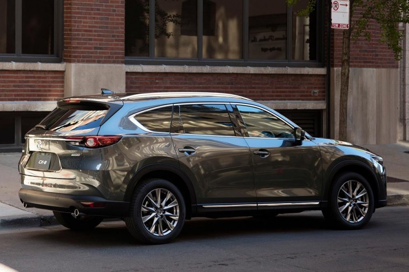 Mazda CX-8: кроссовер для японского рынка на базе модели СХ-9