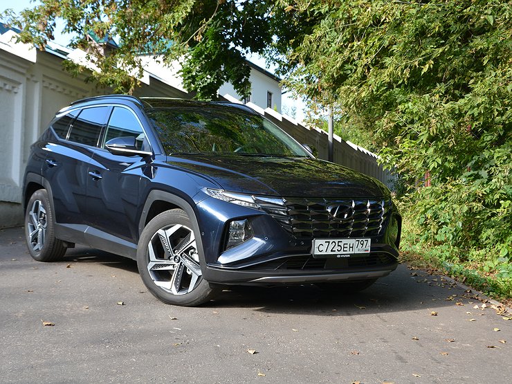Доездились: чем новый кроссовер Hyundai Tucson уделывает японских конкурентов