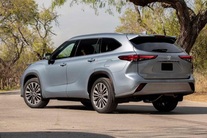 Новый Toyota Highlander 2021: кроссовер четвертого поколения