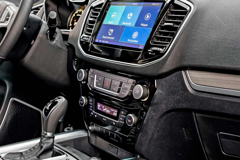 Geely Emgrand X7: цена и комплектации, фото в новом кузове, отзывы владельцев