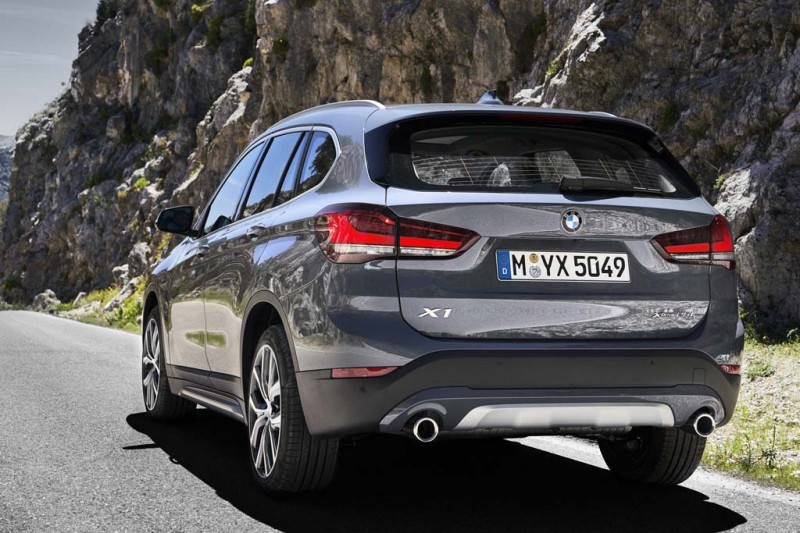 Баварцы представили кроссовер BMW X1 в новом кузове F48