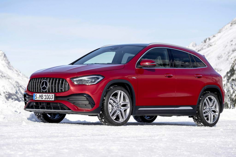 Mercedes-AMG GLA 35 4MATIC: подогретая версия нового ГЛА