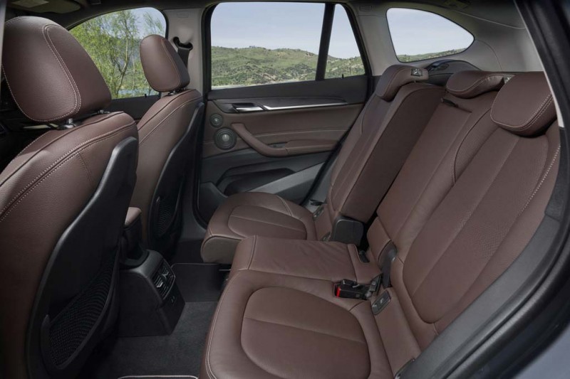 Баварцы представили кроссовер BMW X1 в новом кузове F48