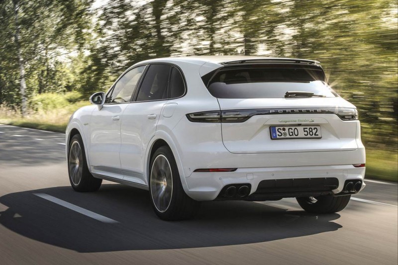 Porsche Cayenne обзавелся 680-сильной версией Turbo S E-Hybrid