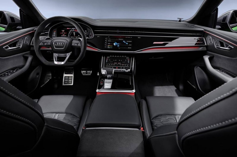 &laquo;Заряженный&raquo; Audi RS Q8 приятно удивил характеристиками и ценой